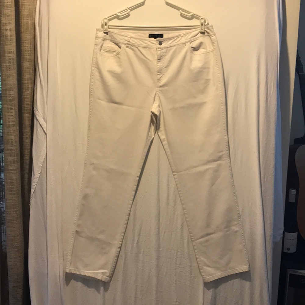 Lafayette 148 white skinny jeans